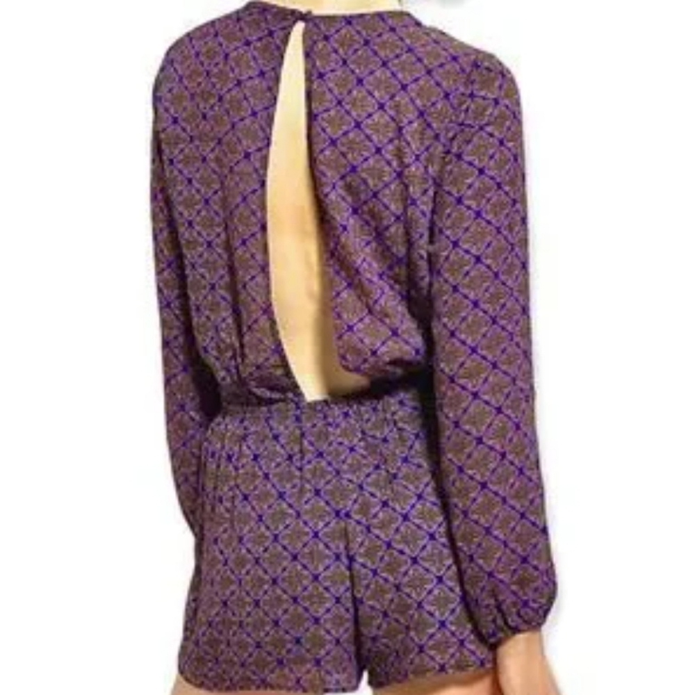 Open-back Romper - Picture 12 of 12